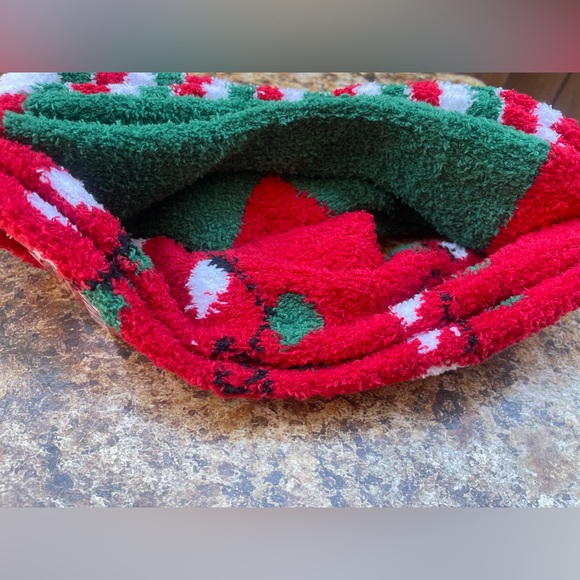 Dot Dash 3 Pack Christmas Socks - Picture 3 of 3